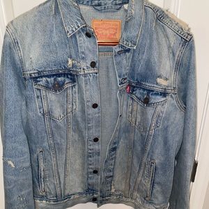 Levi’s Men’s distressed jean jacket